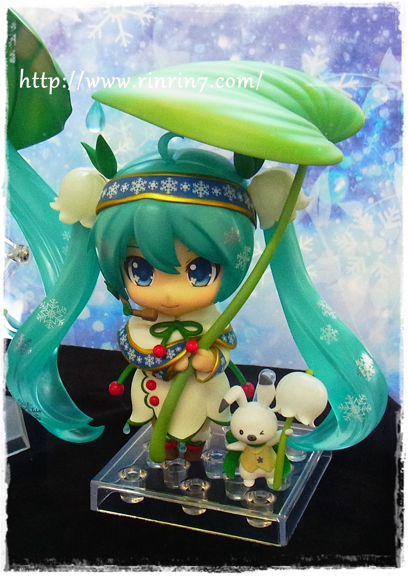 2015年雪ミク「ねんどろいど 雪ミク Snow Bell Ver.」「figma 雪ミク Snow Bell ver.」